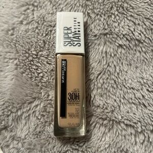 Maybelline Superstay foundation